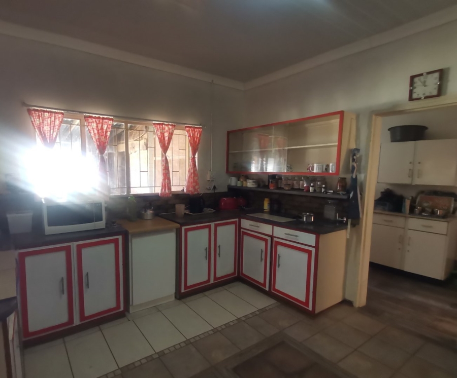 5 Bedroom Property for Sale in Senekal Free State